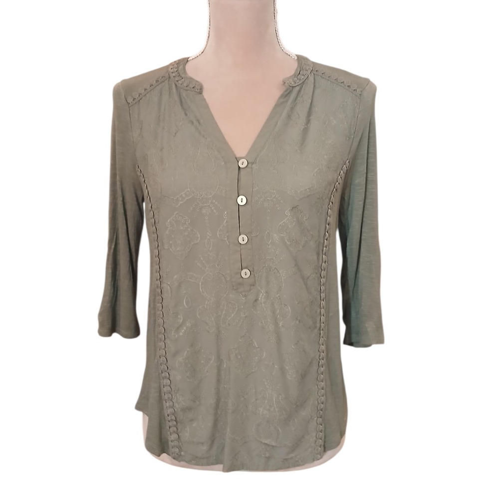 Democracy Moss Green Embroidered V Neck 3/4 Sleeve Tunic Top Size Small Womans